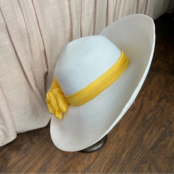 One of a Kind White and Yellow Women's Hat - Picture 4 of 7